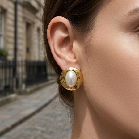 Boucles d'oreilles puces simples en acier inoxydable étanche couleur or avec perles pour femmes