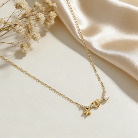 Colliers pendentifs pour femmes en forme de cœur simple, en acier inoxydable étanche, couleur or et strass