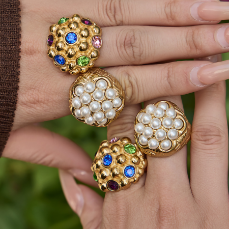 Bagues de luxe rétro à motif floral en acier inoxydable étanche, ornées de zircon et de perles.