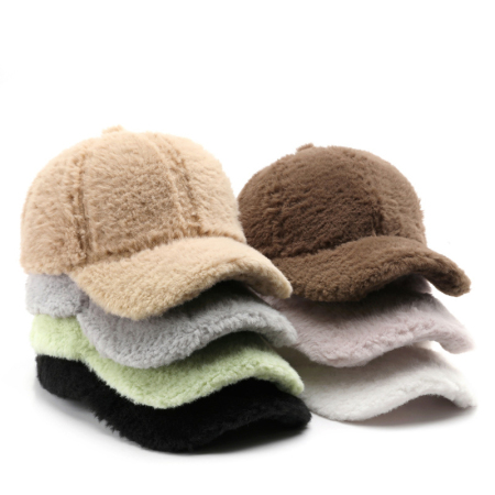 1 Casquette De Baseball Décontractée En Peluche De Couleur Unie