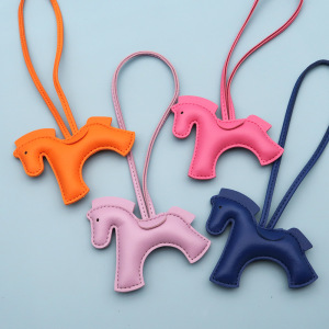 1 Breloque De Sac En Pu En Forme De Cheval Mignon h5 Image3