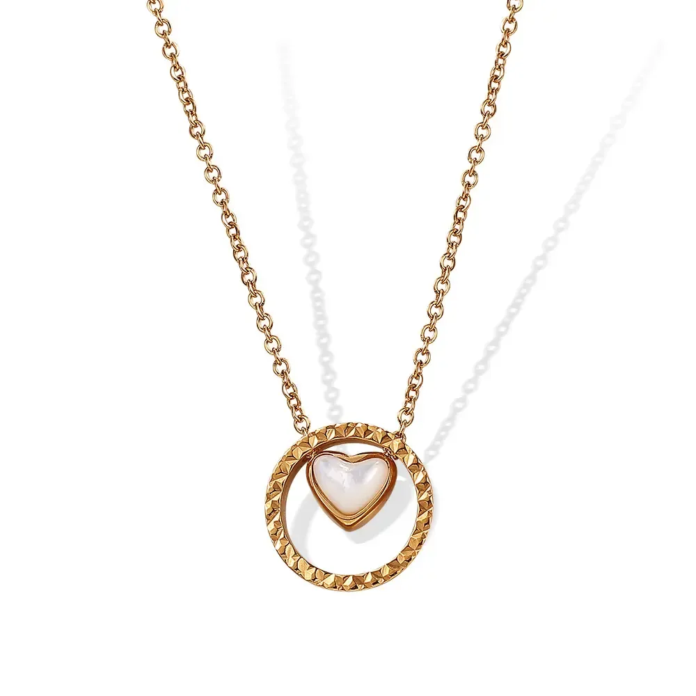Colliers Avec Pendentif Cœur En Acier Inoxydable Étanche Couleur Or