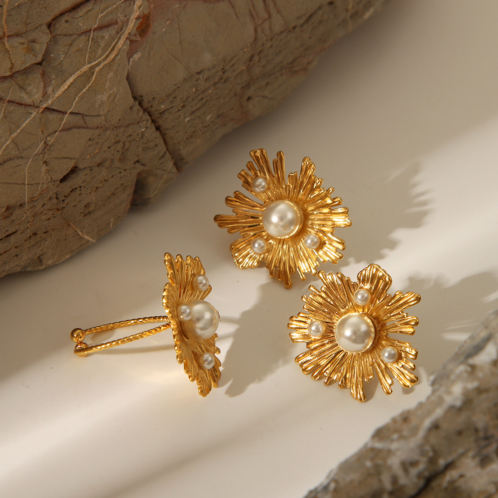 Ensemble De Boucles D'Oreilles Élégantes En Acier Inoxydable Couleur Or Avec Motif Floral Image2