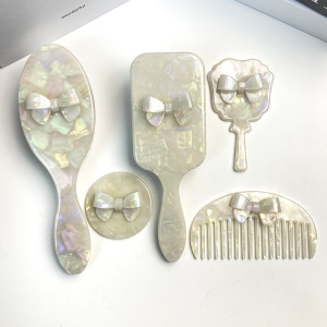 Brosse À Cheveux Coussin En Acétate Et Miroir (1 Pièce) h5 Image2