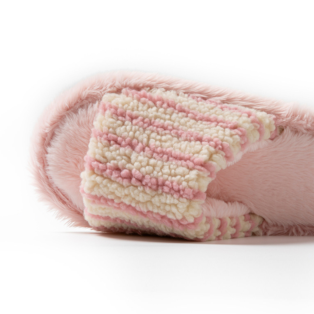 1 Paire De Chaussons En Peluche À Rayures Et Blocs De Couleurs Image4