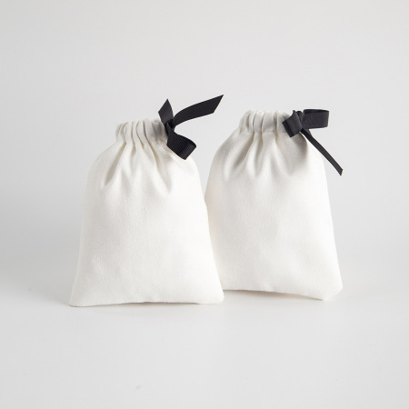 1 pochette à bijoux en coton uni 2