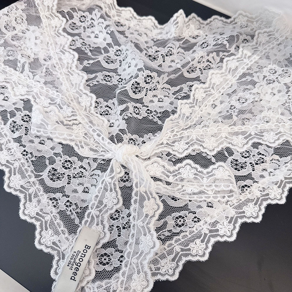1 Bandana Romantique En Dentelle À Fleurs Image4