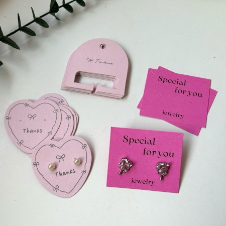 Cartes d'emballage de bijoux avec logo personnalisé disponible