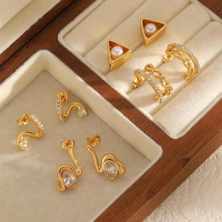 1 paire de boucles d'oreilles à clous en acier inoxydable de forme irrégulière, étanches, couleur or
