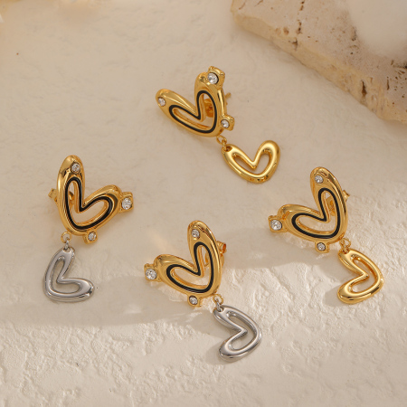 1 paire de boucles d'oreilles pendantes classiques en forme de cœur, en acier inoxydable étanche, couleur or, ornées de strass.