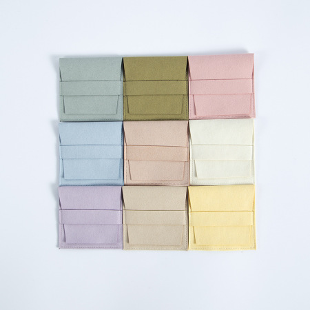Pochette à bijoux en daim uni (1 pièce) 2