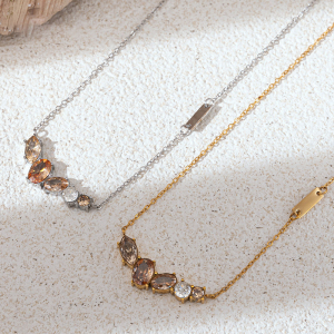 Colliers Pendentifs Pour Femmes En Acier Inoxydable, Étanches, Couleur Or, Avec Zircon Et Motif Goutte Simple h5 Image3