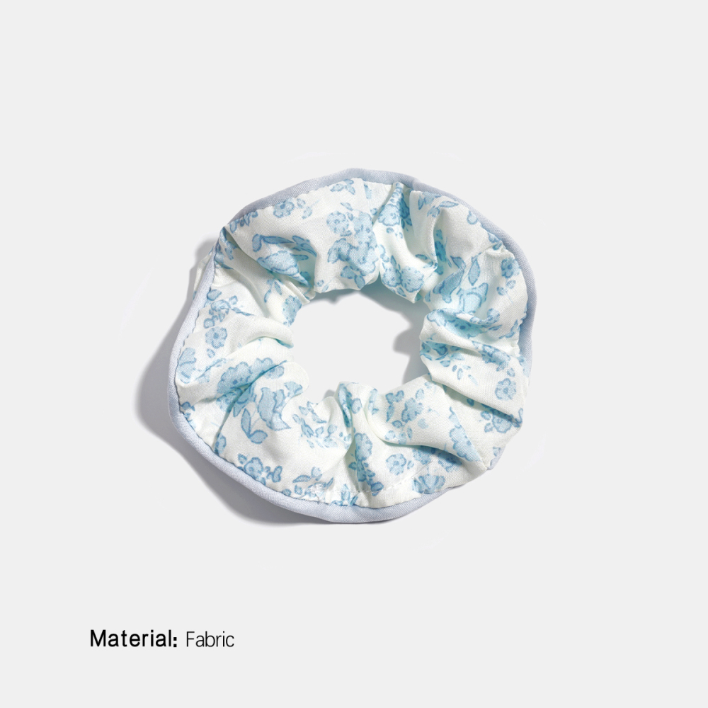 Chouchous En Tissu À Carreaux Doux De La Série Simple