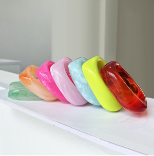 Bracelets Pour Femmes En Acrylique, Forme Irrégulière Et Dégradé De Couleurs, Collection Romantique h5 Image4