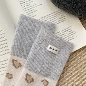 Chaussettes Mi-Mollet Élégantes À Imprimé Léopard Et Légère Élasticité h5 Image5
