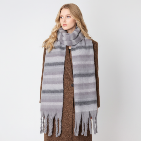 Écharpes d'hiver pour femmes à rayures quotidiennes, à pompons et à dégradé de couleurs, de la série Simple 2
