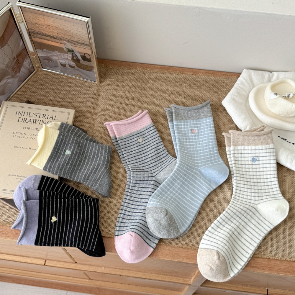 Chaussettes Mi-Mollet À Rayures Basiques Et Broderie Cœur Color Block Image2