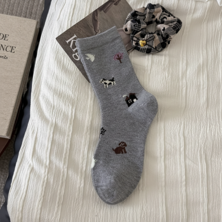 Chaussettes mi-mollet à petits motifs animaux mignons et rebondissants 2