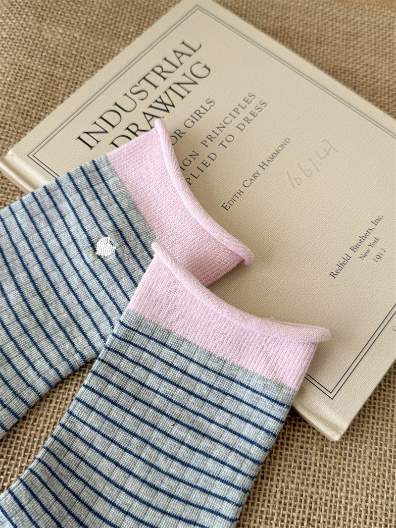 Chaussettes Mi-Mollet À Rayures Basiques Et Broderie Cœur Color Block Image3