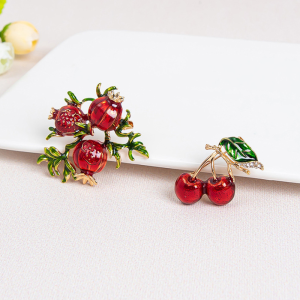 Broches En Alliage Et Strass, Motif Fruits Mignons (Cerise, Fraise) De La Série Luxueuse h5 Image3