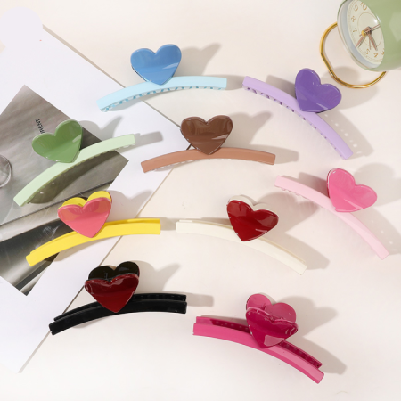 Pinces à cheveux en plastique multicolores en forme de cœur simple, collection romantique