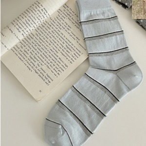 Chaussettes Mi-Mollet À Rayures Mignonnes Et Rebondissantes h5 