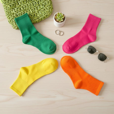 Chaussettes mi-mollet en pur coton orange bonbon, assorties à toutes les occasions