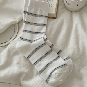 Chaussettes Mi-Mollet Élégantes À Rayures En Pur Coton h5