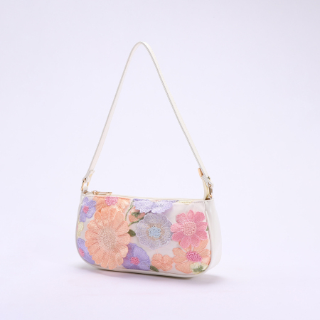 Sacs à bandoulière pour femmes en PU à motif floral 3D romantique et doux (les motifs floraux sont découpés aléatoirement)