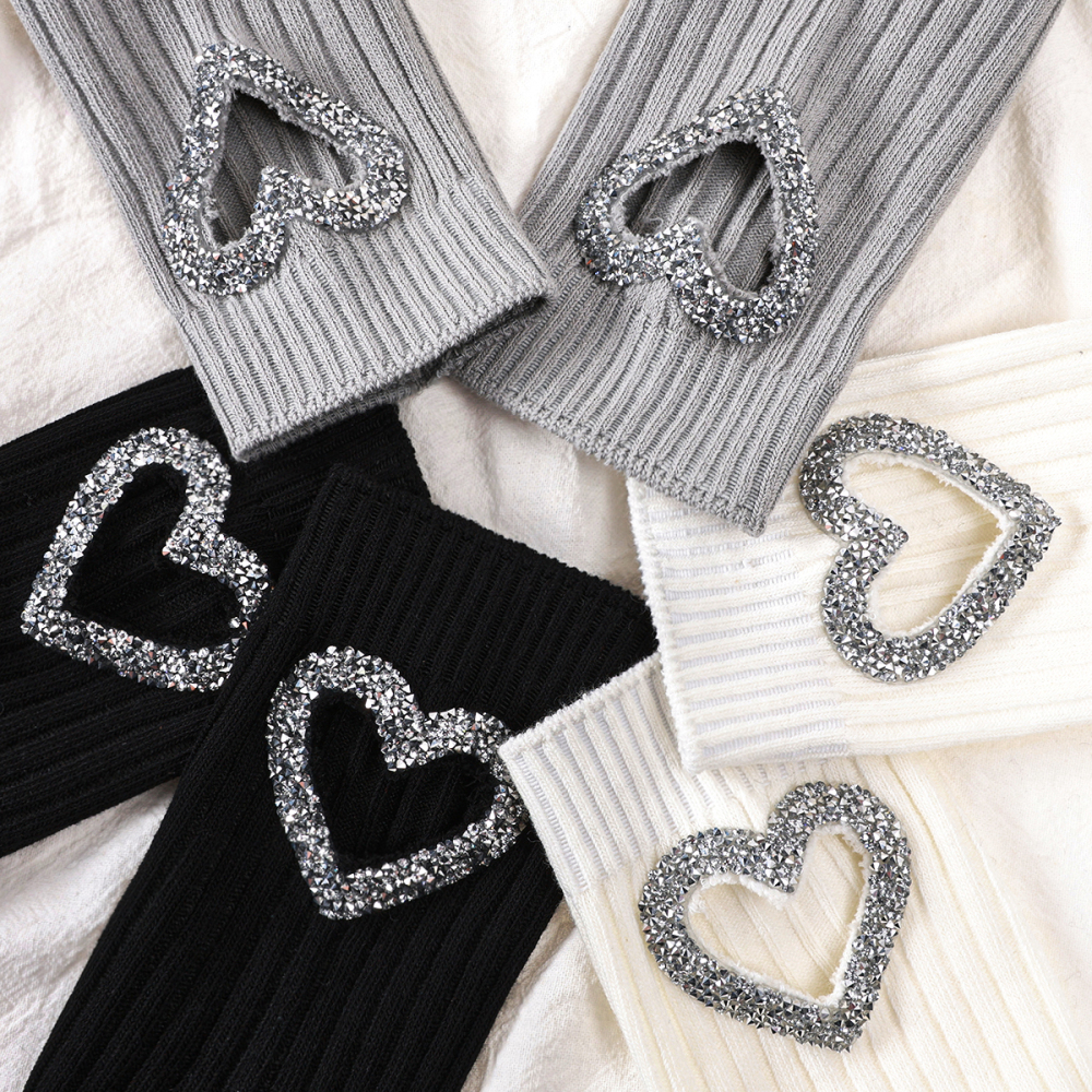 Chaussettes Légères Et Luxueuses En Pur Coton Tricoté Avec Cœur Creux Et Strass Pour Femme Image2