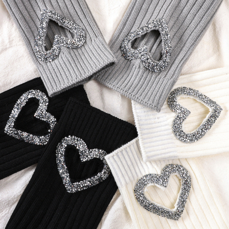 Chaussettes légères et luxueuses en pur coton tricoté avec cœur creux et strass pour femme 2