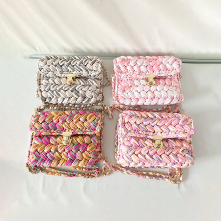 Sacs à bandoulière femme tissés multicolores style vacances