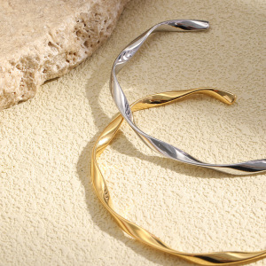 Bracelets Manchettes Simples En Acier Inoxydable Uni, Étanches, Couleur Or, Pour Femmes h5 Image4