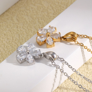 Colliers Pendentifs Pour Femmes En Acier Inoxydable Doré Avec Zircon Et Fleur Douce h5 Image4