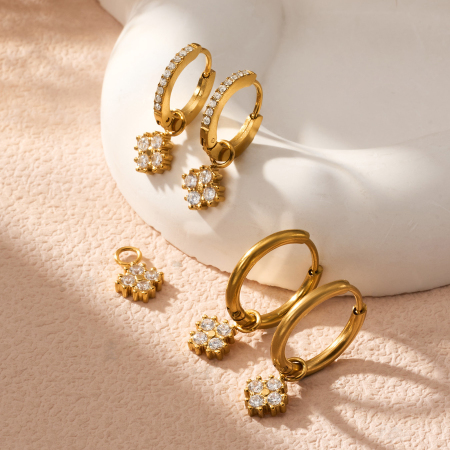 Boucles d'oreilles créoles pour femmes, en acier inoxydable, étanches, couleur or, ornées de zircon et représentant une fleur simple.