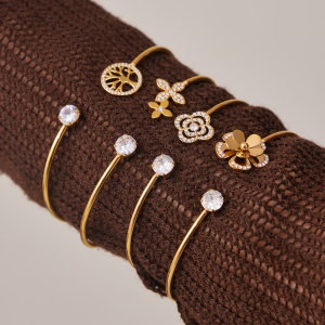 Bracelet Manchette Élégant En Acier Inoxydable, Étanche, Couleur Or, Orné De Zircon Et Serti De Fleurs. h5 Image4