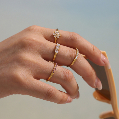 Bagues pour femmes en acier inoxydable doré, étanches, avec zircon et motif floral. 2