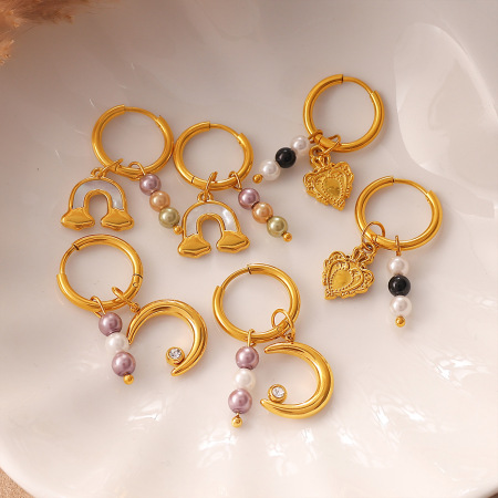 Boucles d'oreilles pendantes pour femme en acier inoxydable doré, ornées de strass et de perles artificielles, avec lune et cœur.