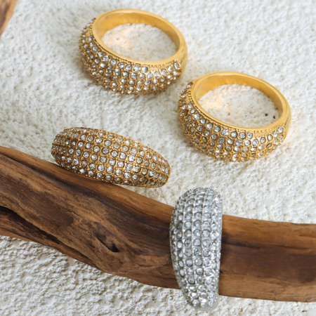 Bagues pour femmes luxueuses en acier inoxydable massif, étanches, couleur or, ornées de strass et de pierres précieuses.