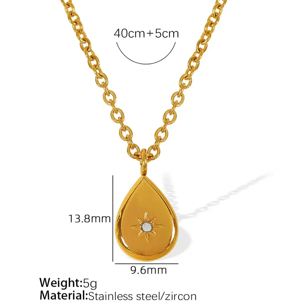Collier Avec Pendentif En Forme De Cœur Rétro En Acier Inoxydable Plaqué Or  Et Zircon Pour Femme, Série Simple 