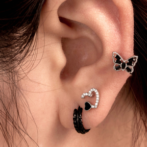 Boucles D'Oreilles Piercing Femme Simple Series Classic Heart En Acier Titane Sans Placage, Ornées De Zircon. h5 Image2