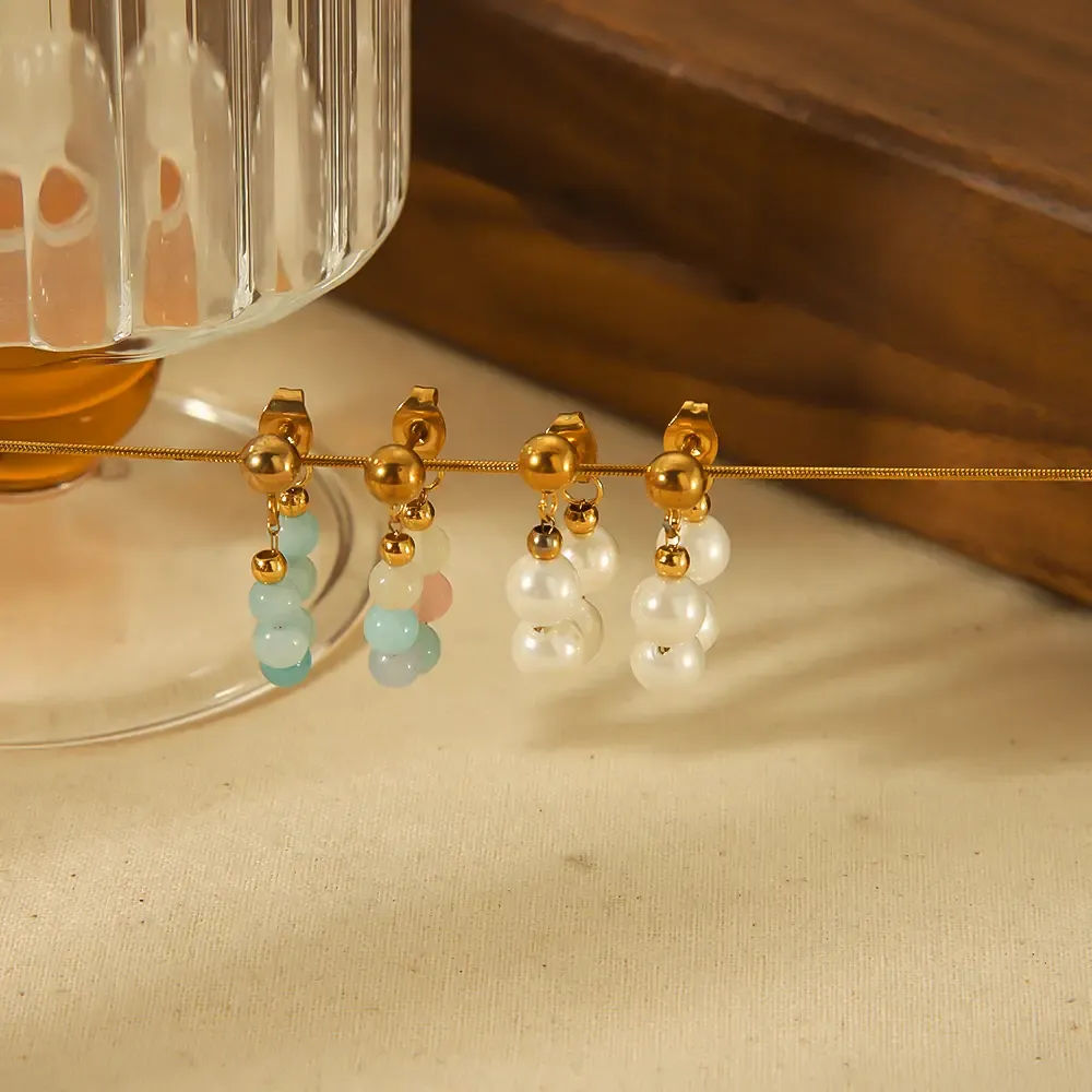 Une Paire De Boucles D'Oreilles Exquises Et Tendance En Acier Inoxydable Plaqué Or Avec Chaîne En Cristal Et Perles, Pour Bijoux Féminins À Porter Au Quotidien. h5Image2