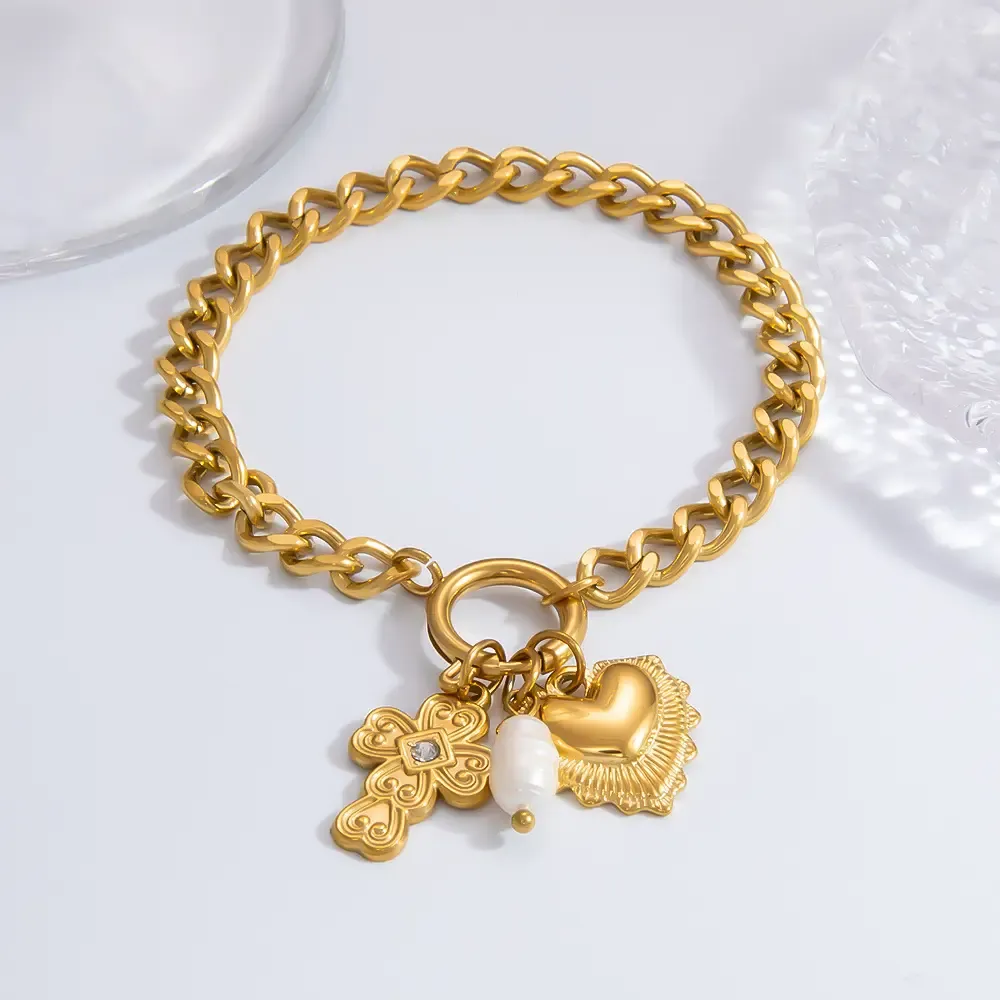 Bracelet À Breloques Pour Femme, Série Classique, En Acier Inoxydable Plaqué Or , Avec Strass, Motif Cœur Quotidien 
