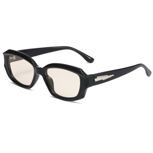 1 Paire De Lunettes De Soleil Simples En Plastique De Couleur Unie Pour Femmes h5 