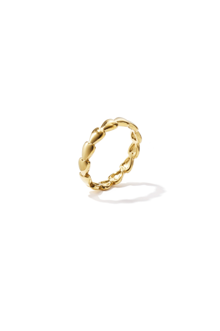 Bague minimaliste ornée de petits cœurs