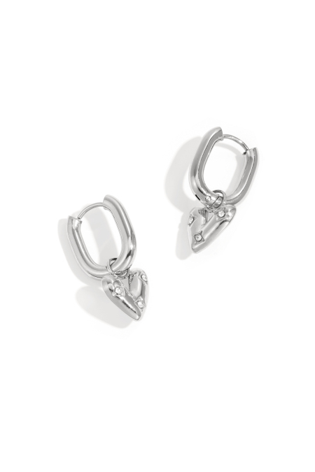 Boucles d'oreilles créoles rectangulaires avec un cœur pendant orné de pierres