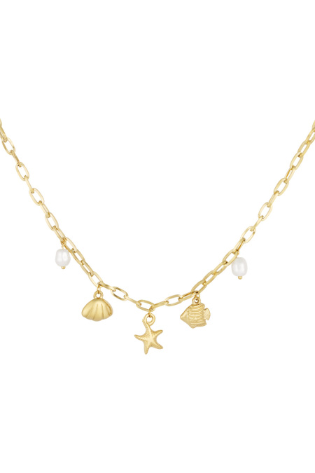 collier court avec breloques de plage