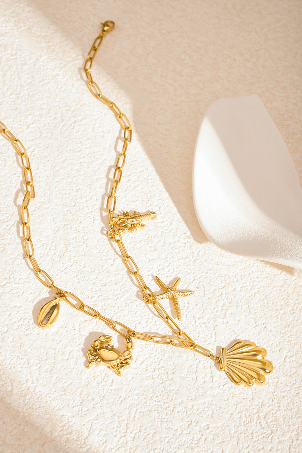 Collier Beachy Image3
