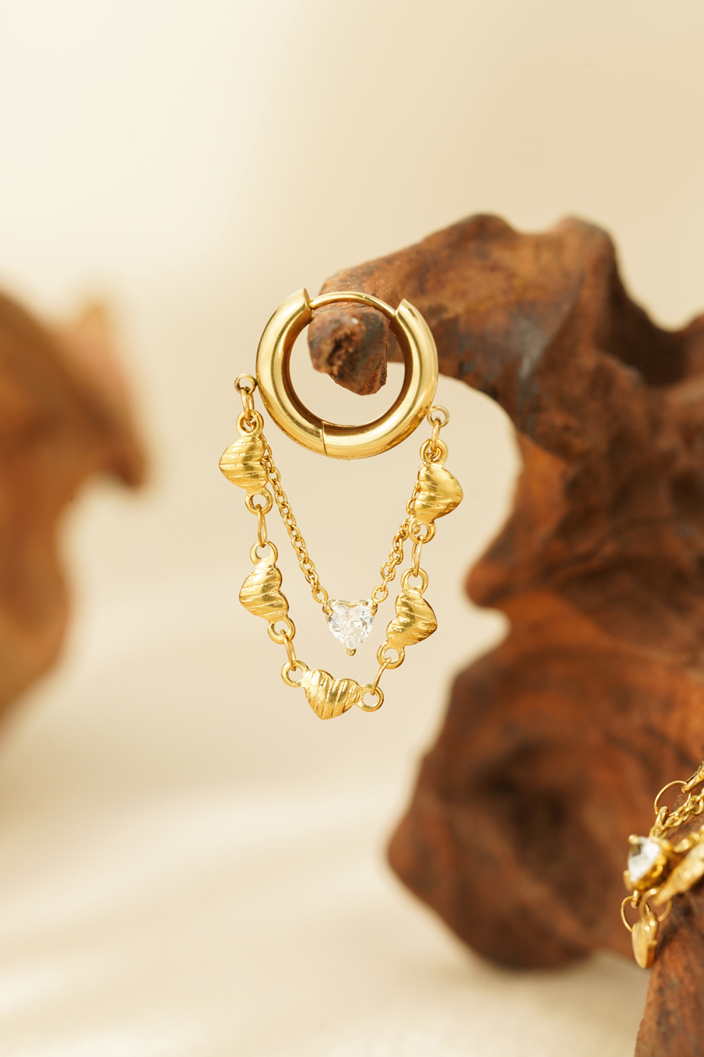 Boucles D'oreilles Chaîne De Coeurs Image3