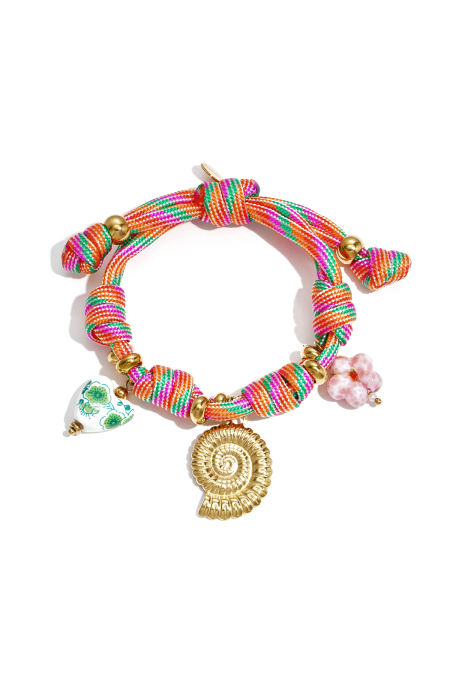 Bracelet en corde avec nœuds et breloques en coquillage
